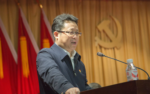 宜化集團(tuán)召開2019年慶祝“五一”國際勞動(dòng)節(jié)暨表彰大會(huì)(圖12)