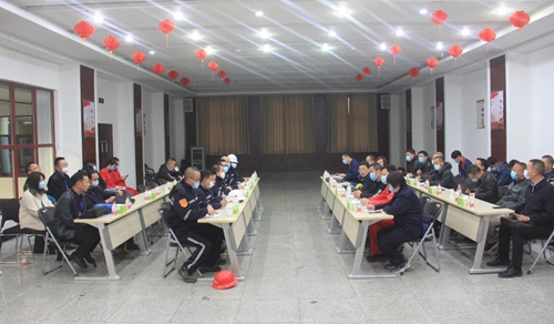 國(guó)務(wù)院安委辦?；分攸c(diǎn)縣專家組到新疆天運(yùn)開(kāi)展安全生產(chǎn)指導(dǎo)服務(wù)工作(圖3)