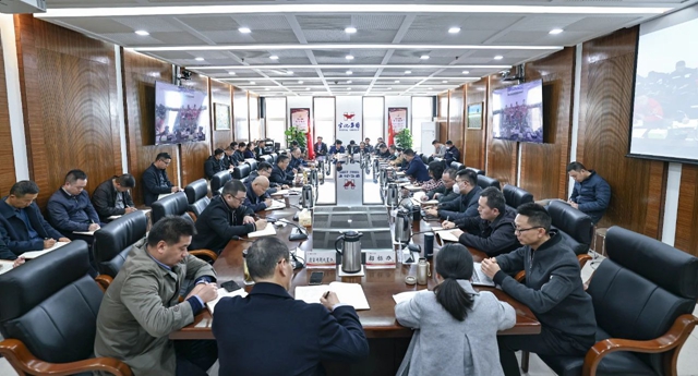 集團黨委傳達(dá)學(xué)習(xí)習(xí)近平總書記重要指示精神 安排部署安全生產(chǎn)工作(圖1)