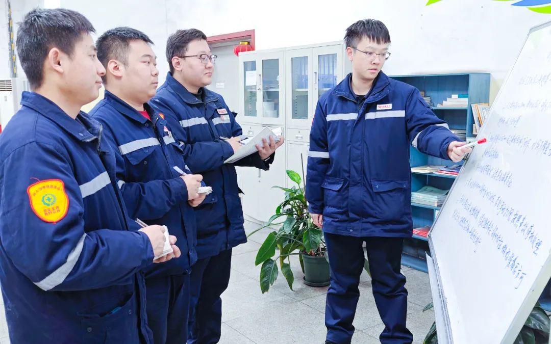 新疆宜化熱電分廠發(fā)電三班：夯實班組基礎，推進自主管理(圖3)