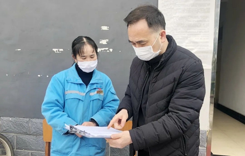周金平先后到楚星公司、松滋肥業(yè)、實訓基地和股份公司檢查疫情防控工作
