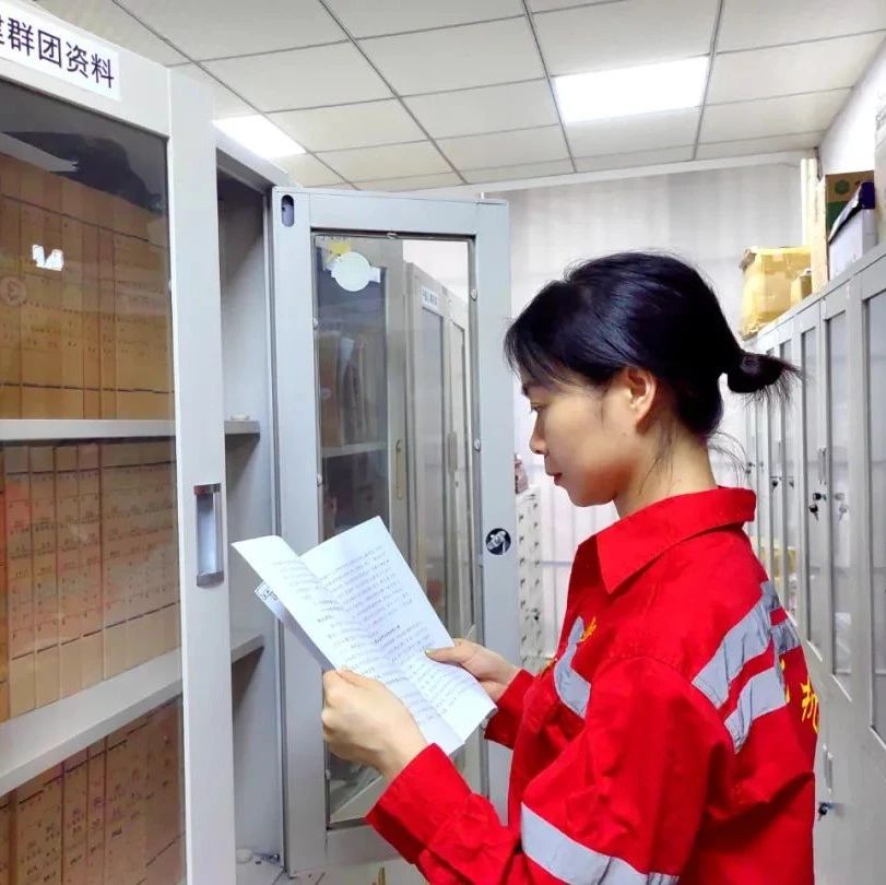 【宜化榜樣】化機公司李丹：提升素質(zhì)強技能，勇于奉獻顯擔當